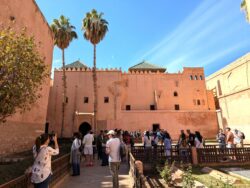 Public Tombeaux Saadiens marrakech riaddaratliwint