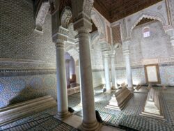 Tombeaux Saadiens angle Marrakech riaddartaliwint